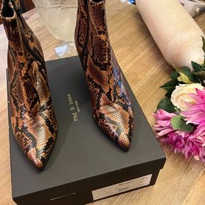 - New rag & bone Golden Brown Beha Moto Booties